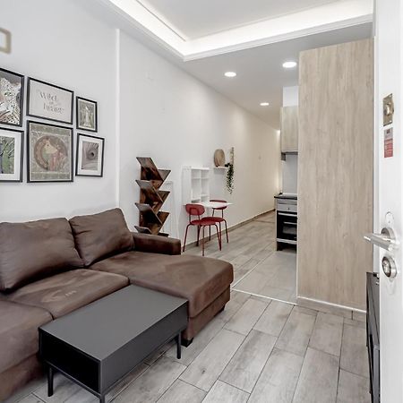 Apartamentos Tetuan マドリード エクステリア 写真